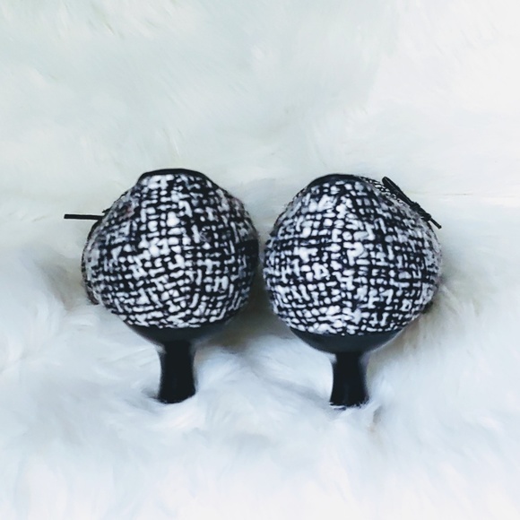 Steve Madden "Violit" Tweed Heels - Picture 4 of 8